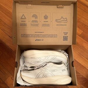 Women’s ASICS Gel Nimbus 25